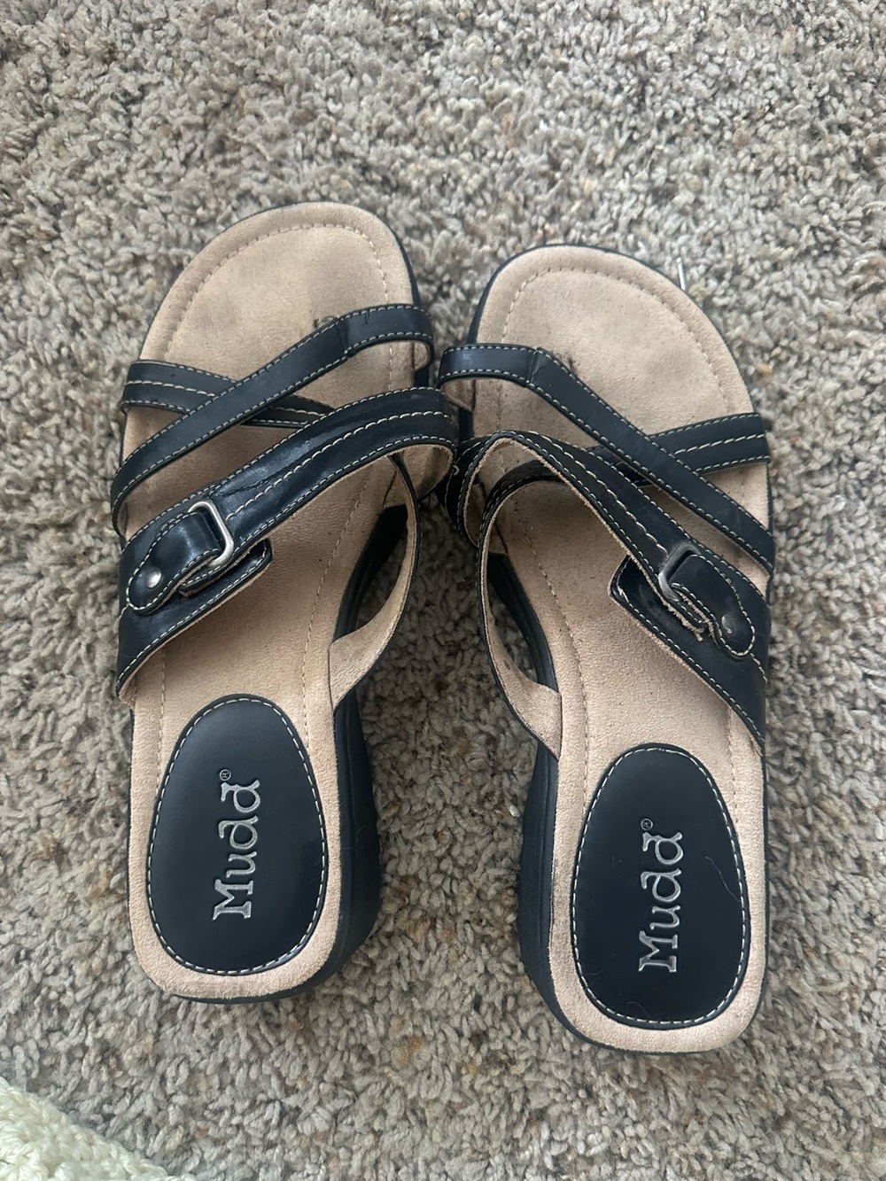 Mudd Black Sandals